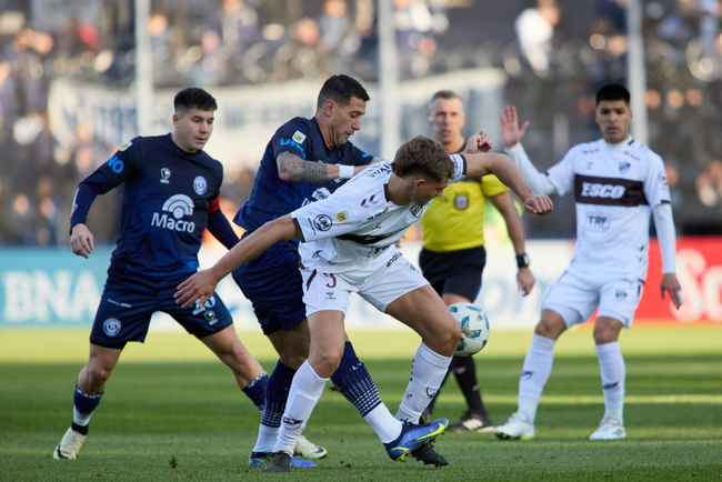 Cuộc chạm trán gay cấn giữa CA Platense vs Independiente Rivadavia   